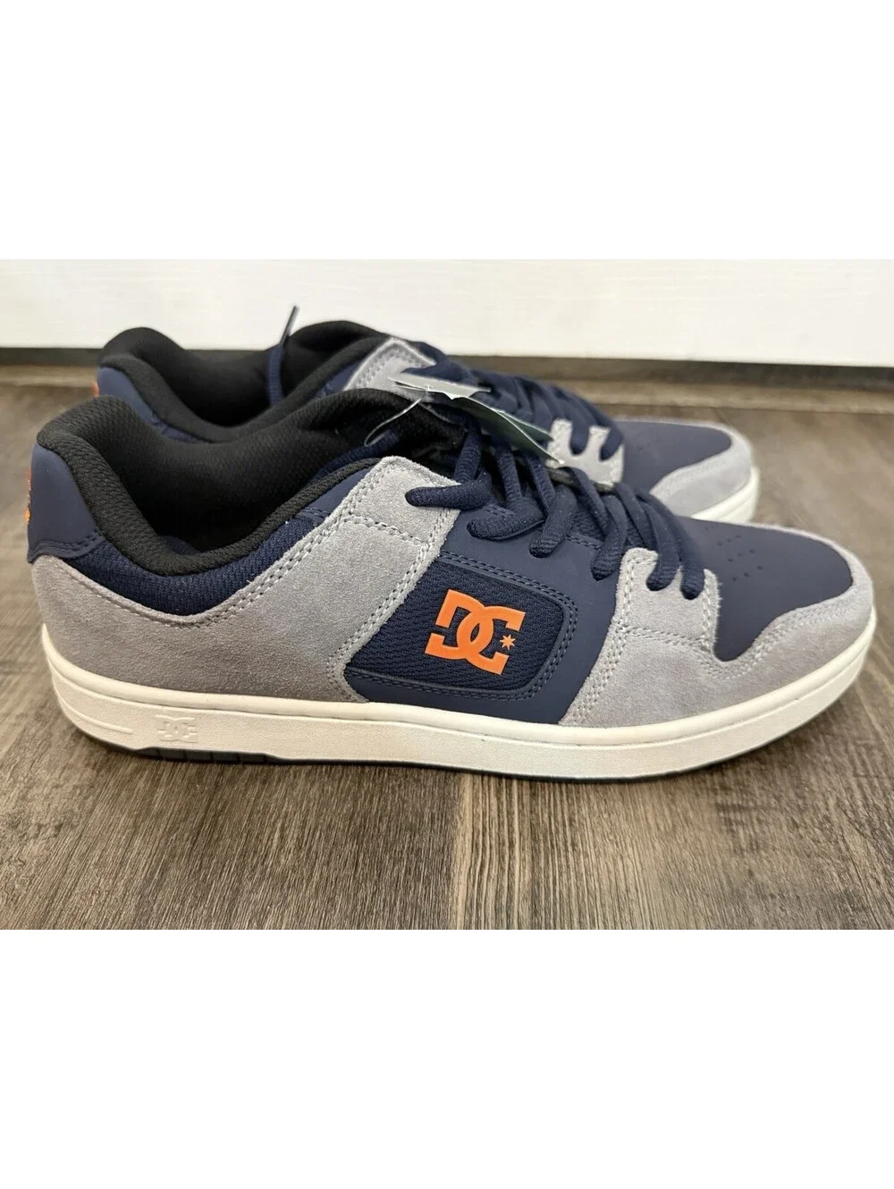 DC Manteca 4 ADYS100672-NGH Mens Blue Suede Lace Up Skate Sneakers Shoes Sz 10
